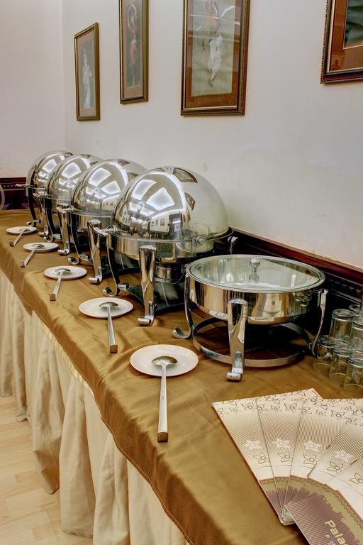 Palace On Ganges - Heritage Hotel Varanasi Luaran gambar