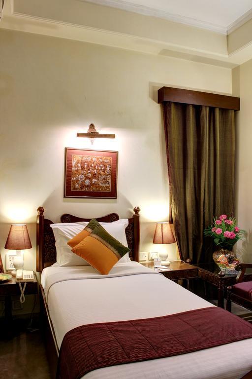 Palace On Ganges - Heritage Hotel Varanasi Luaran gambar