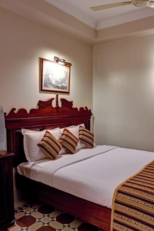 Palace On Ganges - Heritage Hotel Varanasi Luaran gambar